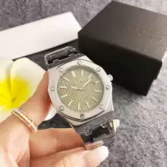 Watch Big-Name Fashion Quartz Watch Watch Women's Alloy Relojes Table 2025 Hot-Selling Ladies Watch