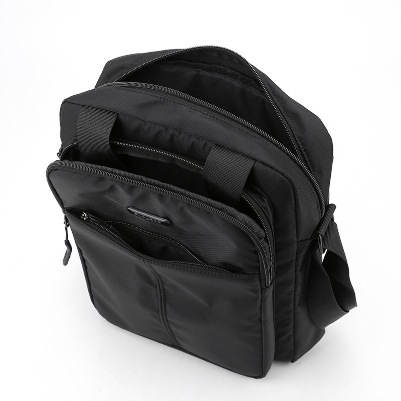 New Crossbody Bag Men's Bag Shoulder Bag Oxford Cloth Casual Backpack Men's Large Capacity Business Portable Men's Bag