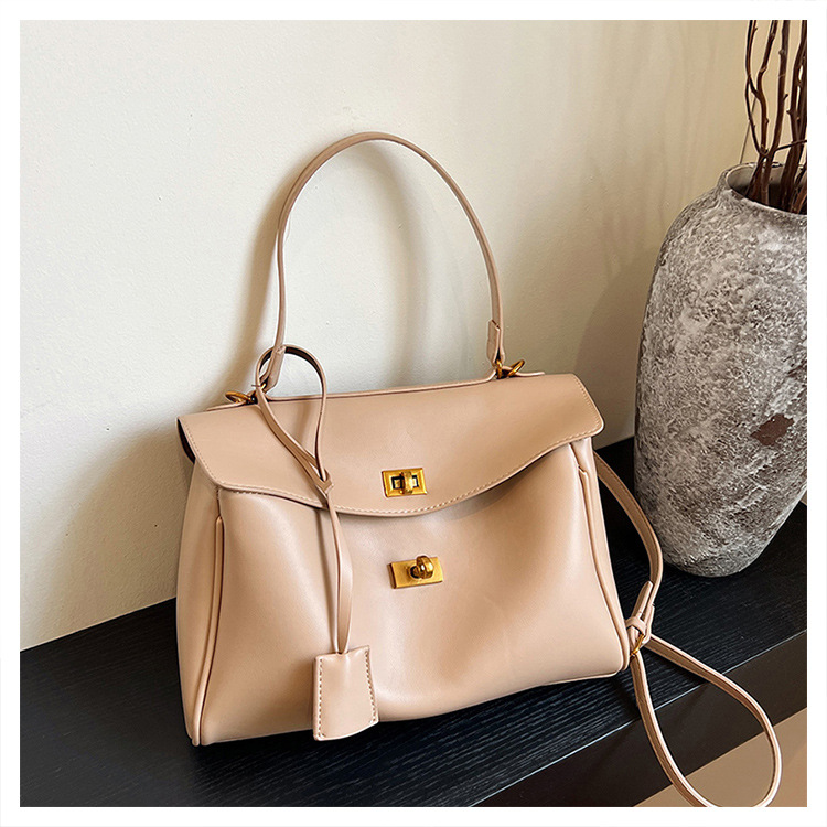 O1CN01sua0Mf2DKjZNKbnK3 !!2217723298591 0 cib