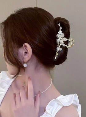 2024新款端花朵抓夹后脑勺盘发夹子设计感鲨鱼发卡气质头饰女