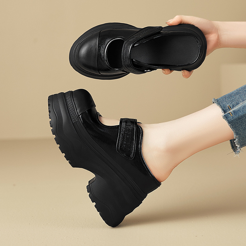 Dép nữ quai hậu đế xuồng cao 9cm lót da heo êm chân — đen, trắng