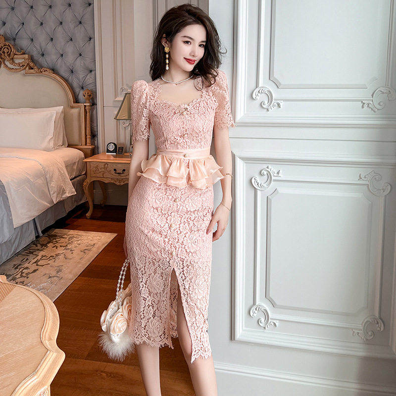 [Hồng]