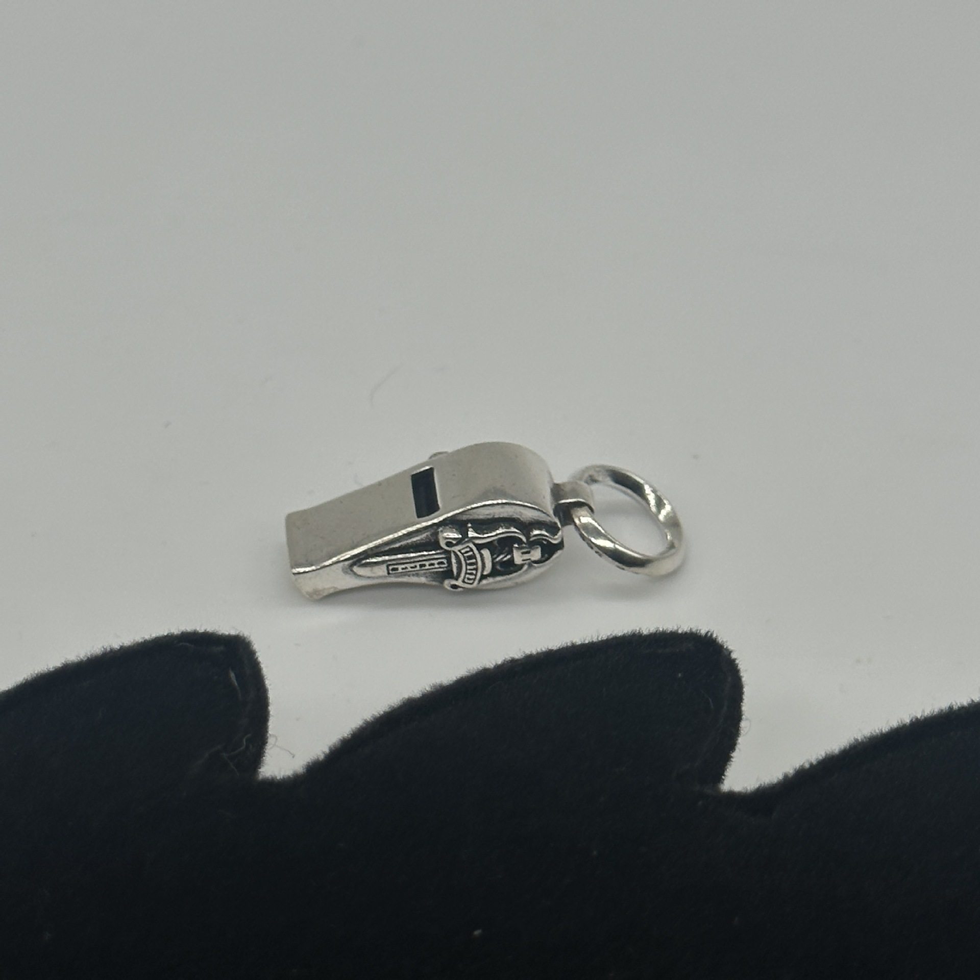 シングルペンダント 32