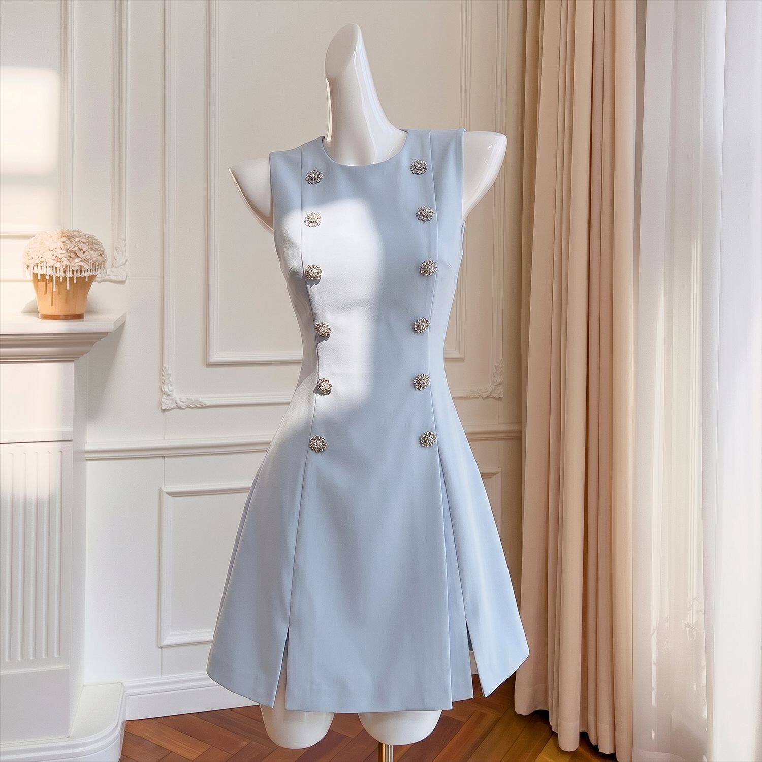 Đầm maxi nữ thắt eo cổ tròn không tay màu xanh thiên thanh — Xanh thiên thanh chi tiết 4