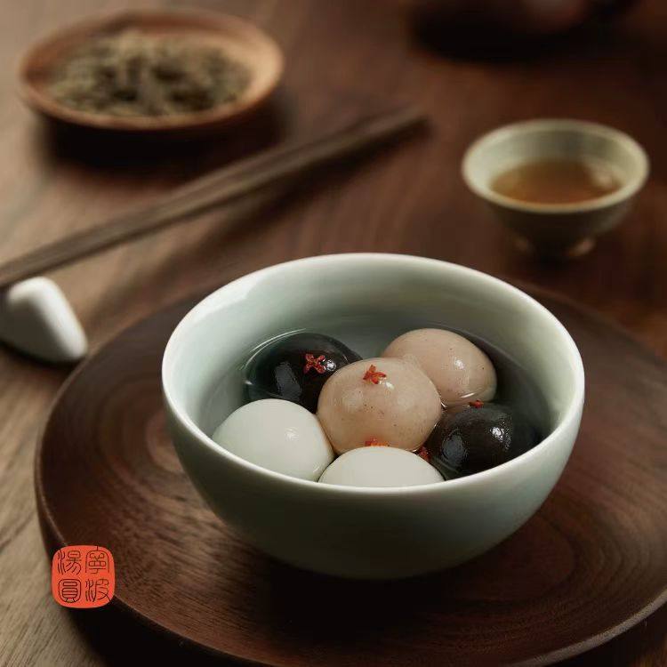 Ningbo Time-Honored Brand Yangya Dog Vitality Tangyuan Black Sesame Peanut Yellow Rice Durian Quick-Frozen Rice Wine Lantern Festival