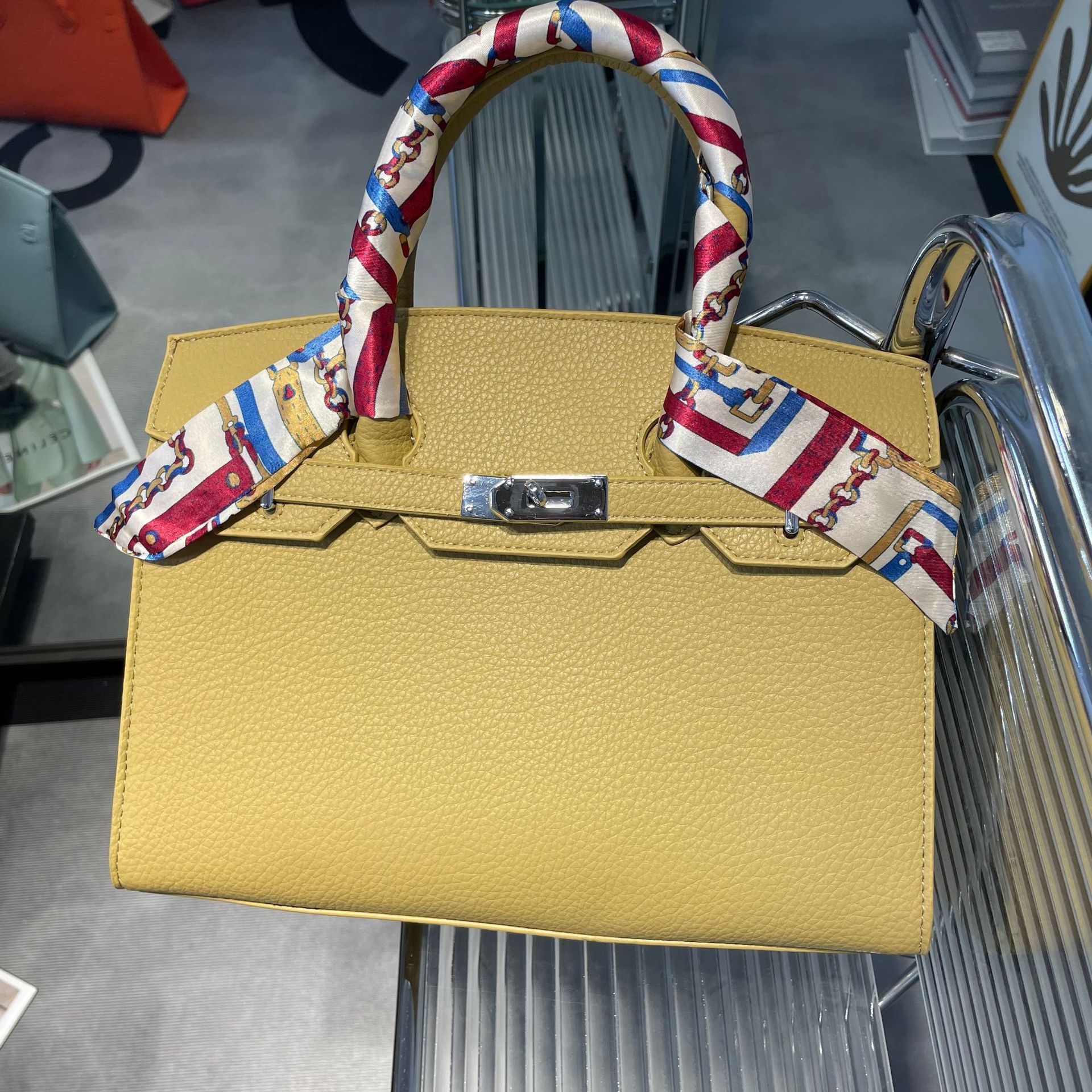 O1CN01t9Z84B1KRmtNSrJJJ !!2214478481161 0 cib