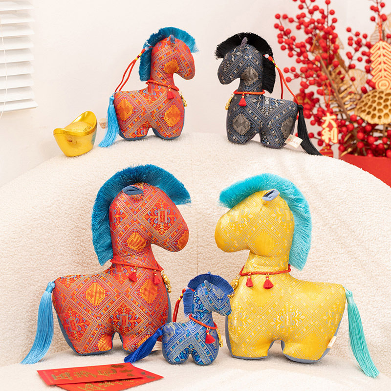 2026马年吉祥物毛绒玩具生肖剪纸小马公仔玩偶年会活动开门红摆件