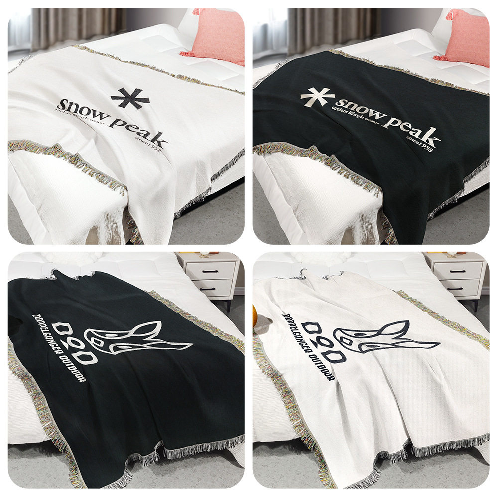 Cross-border foreign trade camping blanket moisture-proof picnic mat Jacquard tapestry ins style sofa towel thread blanket multi-functional sofa blanket