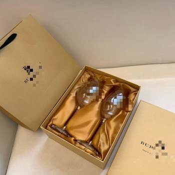 The B Family Series of Red Wine Glasses Are Luxurious and Elegant. the Sound of Clinking Glasses Is Also Crisp and Pleasant