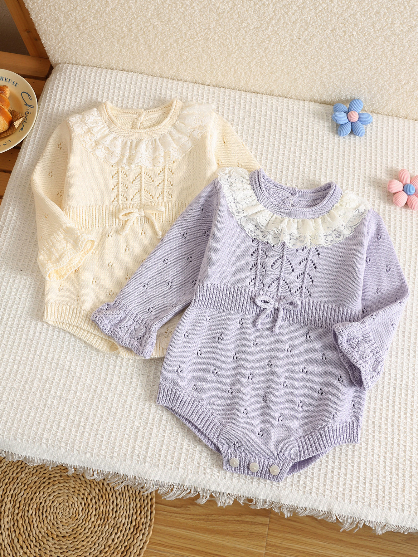 Infants and Toddlers Exquisite Lace Collar Knitted Bags and Harness Jackets