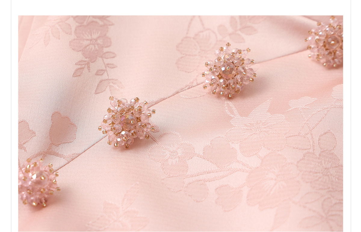 Đầm chữ A nữ cổ đứng thêu hoa cao cấp dáng suông — Phấn phủ Peach Mist (giao hàng trong 7 ngày)