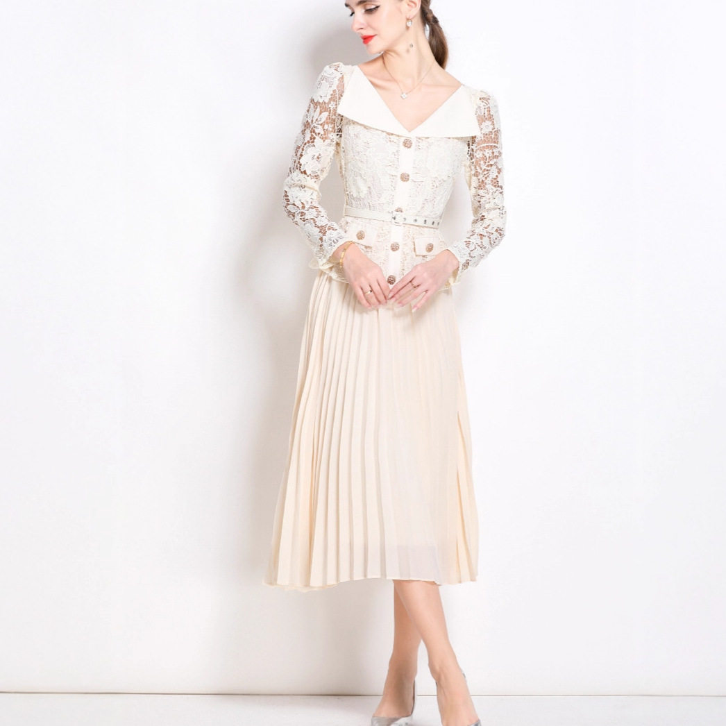 French Princess Style Lace Panel Long Sleeve Dress Autumn Fashion Slim Fit Pleated Skirt Metal Button Detail