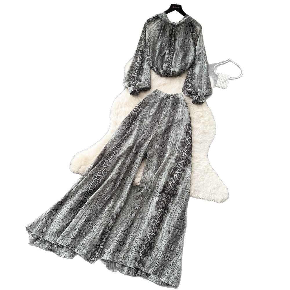 Casual Two Piece Set Snake Print Slim Fit Stylish Design Autumn Fashion for Work or Leisure Wholesale Available