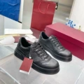 Gloss black