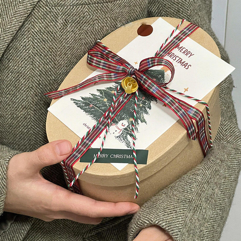 New Oval Kraft Paper Christmas Gift Box New Year High-End Chinese Style Candy Wedding Candy Gift Box Empty Box