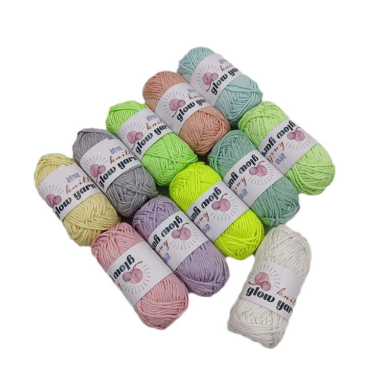 Luminous wool Amazon popular fluorescent wool wholesale 2mm crochet luminous wool export luminous hand knitting yarn