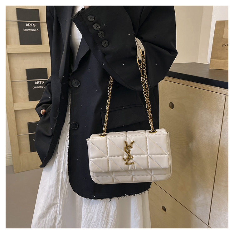 O1CN01taV0DX232HUVbiMN6 !!2215817057197 0 cib