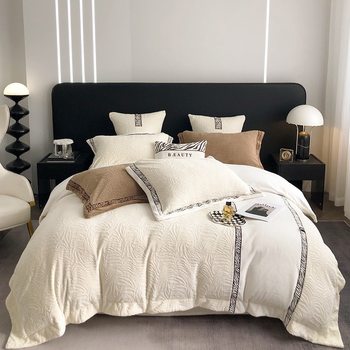 Class A silk velvet winter padded warm milk velvet four-piece set French high-grade feeling heavy double-sided velvet quilt cover