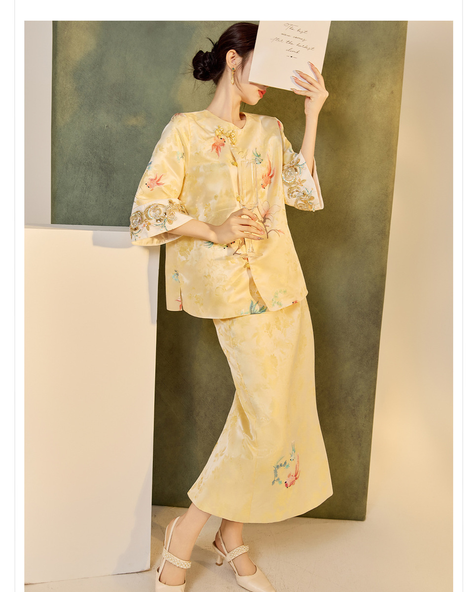 Bộ áo cổ tròn thêu hoa và chân váy chữ A dáng dài nữ — Váy Koi (giao hàng trong 7 ngày), Áo Koi (giao hàng trong 7 ngày)