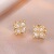 Серьги с белыми звездами E1095