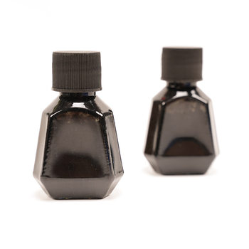 Blank plastic bottle 16ml pen non-carbon ink does not block the pen black students with small bottles of writing ink wholesale