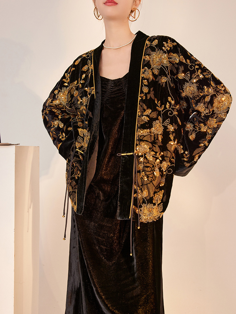 Áo cardigan nữ cổ chữ V dài tay thêu hoa đính cườm chất lụa tơ tằm cao cấp — Obsidian Black (Giao hàng trong 7 ngày)