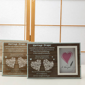 Factory Direct Sales Creative Wooden Photo Frame Wire-Wrapped Picture Frame Heart-Shaped Hanging Ornament with Light Wooden