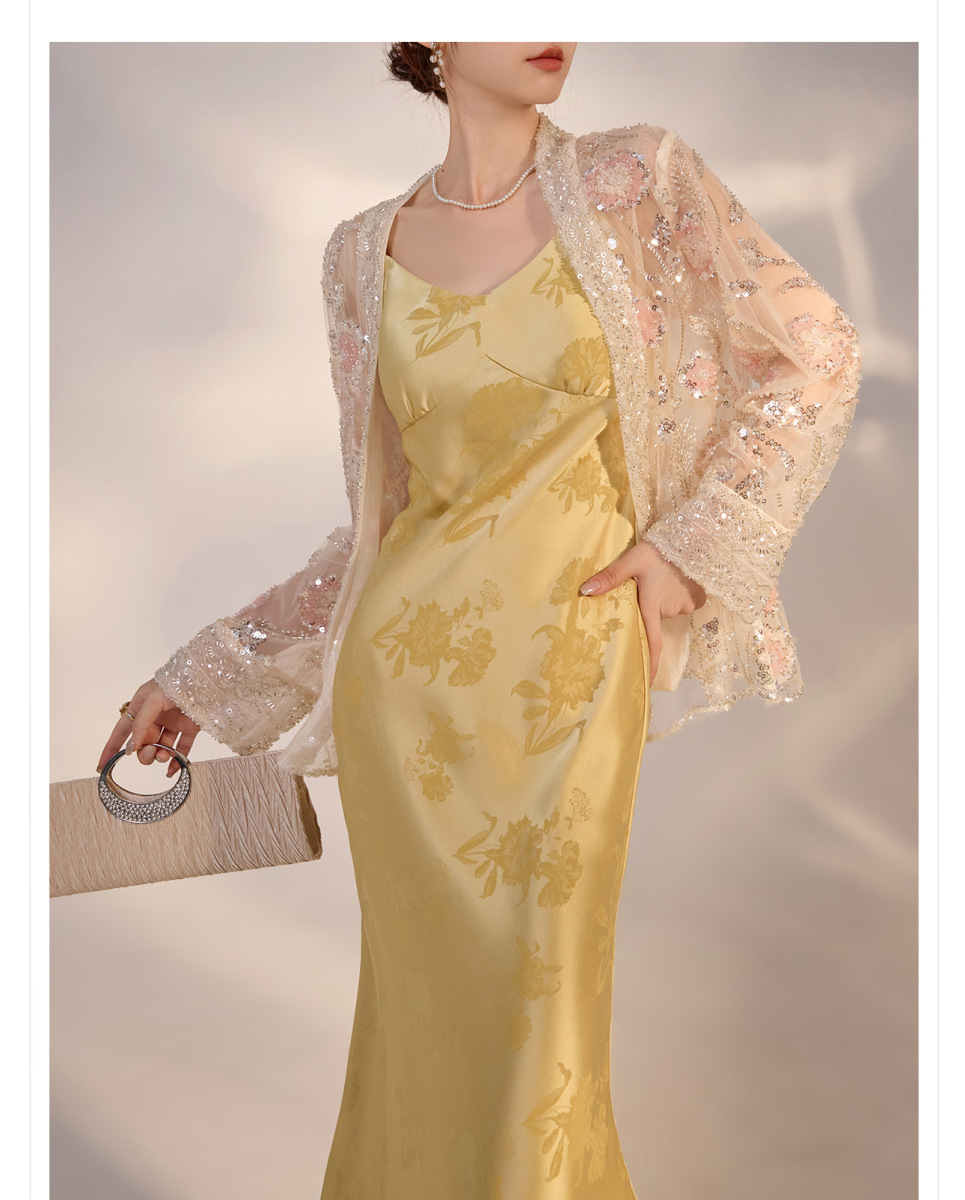 Áo khoác nữ dài tay dáng suông họa tiết hoa dập nổi phối sequin nhẹ — Màu mơ dịu nhẹ (tóc 7 ngày), Màu mơ dịu nhẹ (tóc nhuộm trong ngày)