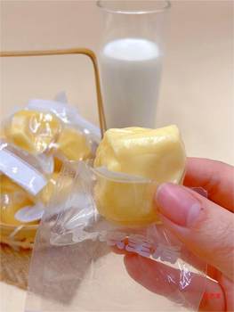 Xinjiang Handmade Milk Pimples to Chew On, Camel Milk Pimples, Cheese and Dairy Snacks for Pregnant Women