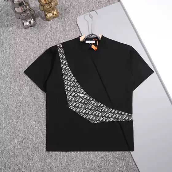 New Arrival Spring/Summer Men's Logo Pocket T-Shirt with Contrast Trim - Paris Play Label