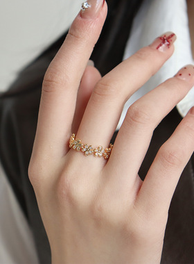 新款时尚精致锆石花朵戒指女小众设计气质百搭复古开口戒子指环