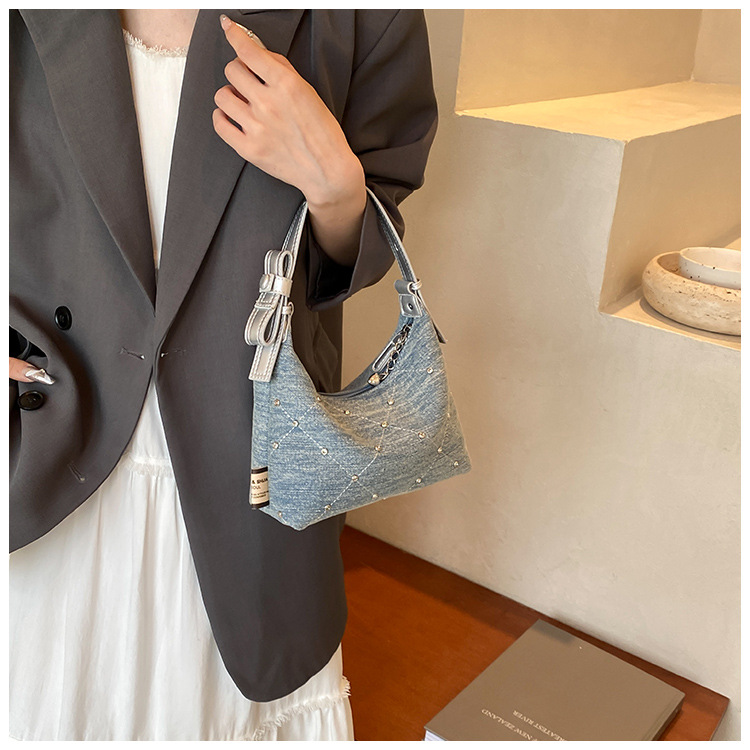 O1CN01tskbu01yV4GVlTRg0 !!2212088006583 0 cib