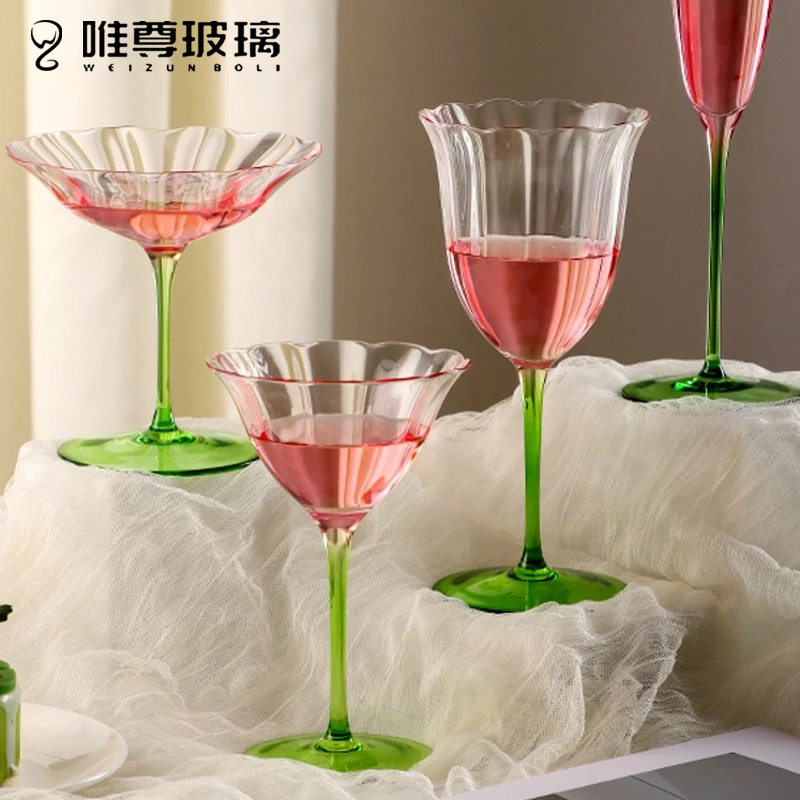 High-End Light Luxury Champagne Glasses, Vintage Floral Goblets, High-Value Crystal Cocktail Glasses, Exclusively for Foreign Trade and Cross-Border Sales