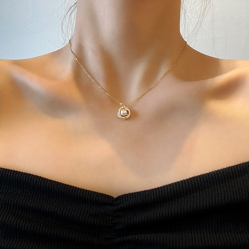Diamond Cut Out Geometric Pearl Necklace Japanese and Korean Ins Style Fashion Stylish Retro Imitation Baroque Clavicle Chain for Women