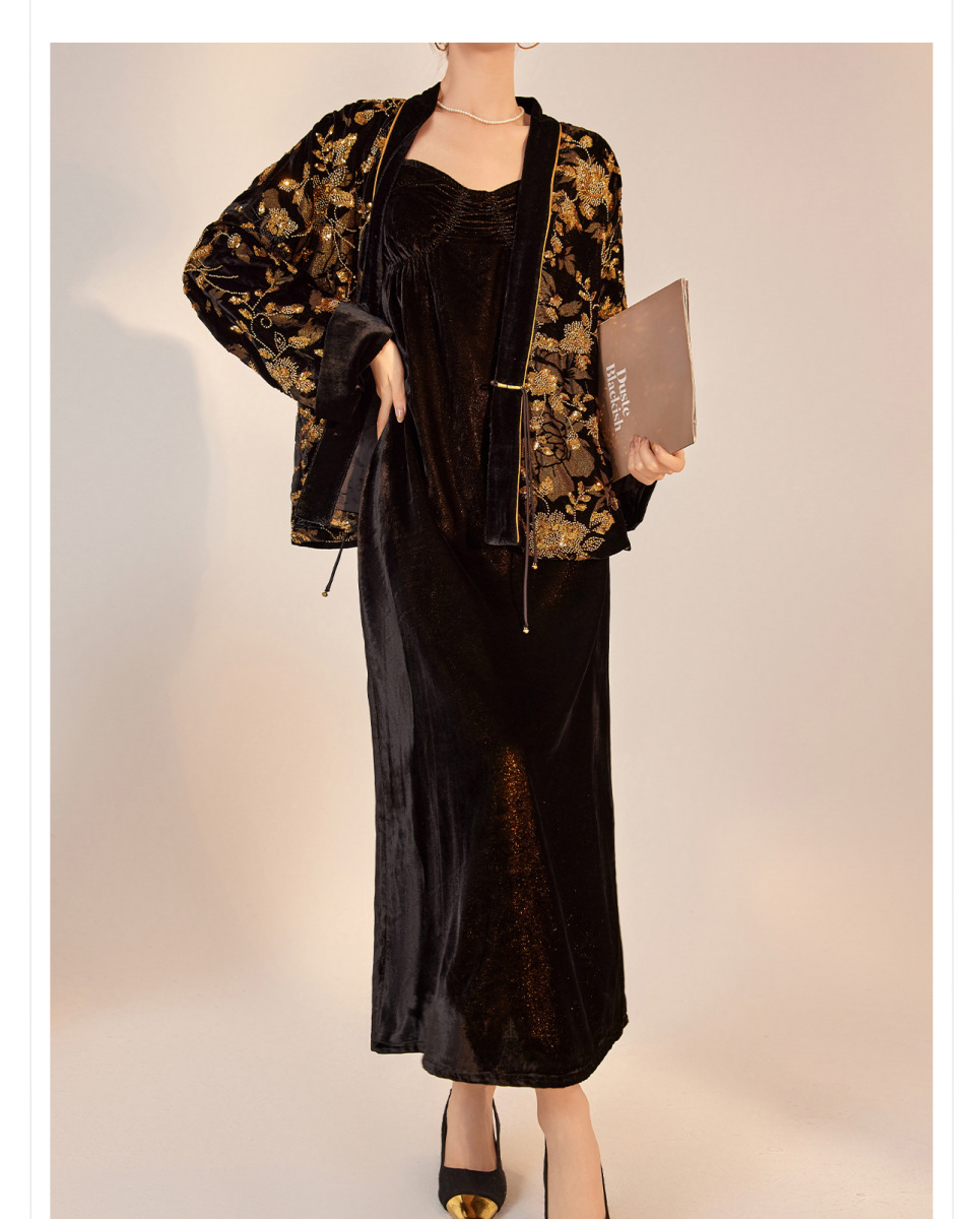 Áo cardigan nữ cổ chữ V dài tay thêu hoa đính cườm chất lụa tơ tằm cao cấp — Obsidian Black (Giao hàng trong 7 ngày)