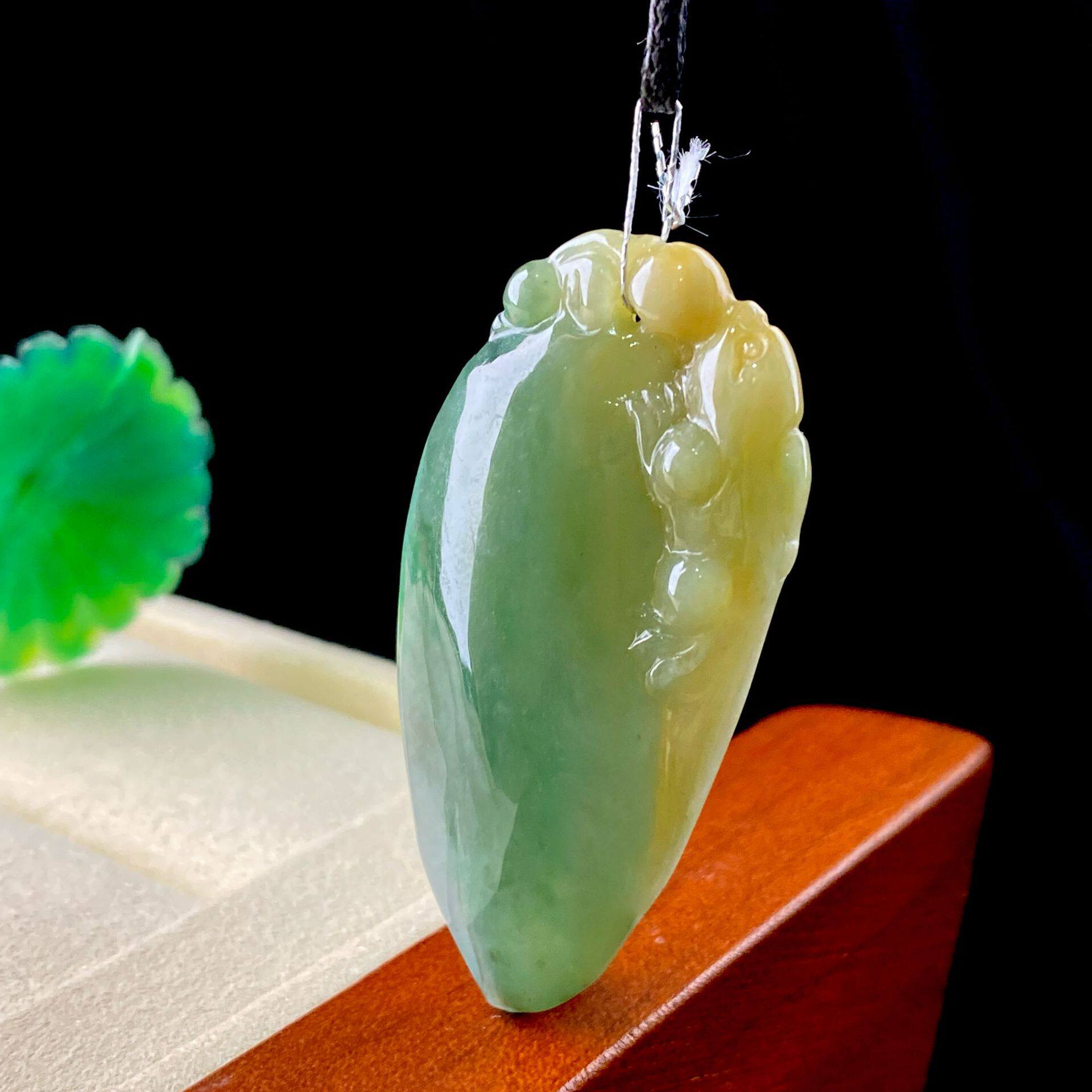 Natural A-Grade Burmese Jade Pendant Double-Color Fortune Gourd Necklace Accessory Key Phone Charm Jade In-Stock Wholesale