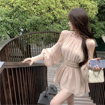 French Gentle Elegant Off-Shoulder Chiffon Long-Sleeved Shirt for Women 2025 Autum Waist Slimming Look High-Waisted Shorts Two-Piece Set