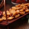 Popular wine flavor spicy peanut fried peanut appetizing snack snack 110g