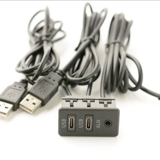 Vehicle Universal Modified Type-C+Aux Seat Dual USB Aux Extension Usb+2Rca Switch Seat