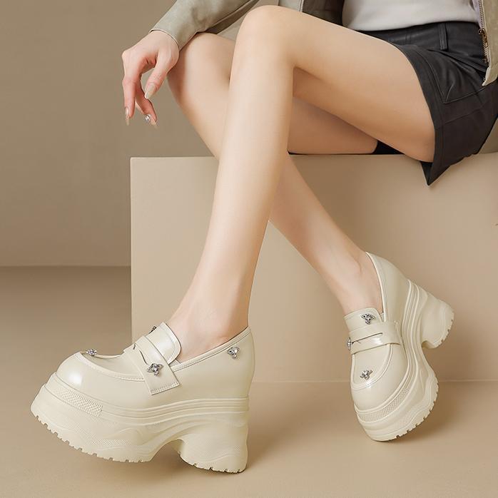Giày lười nữ đế xốp tăng chiều cao 12cm, mũi tròn, da bóng — Màu đen, Màu trắng be