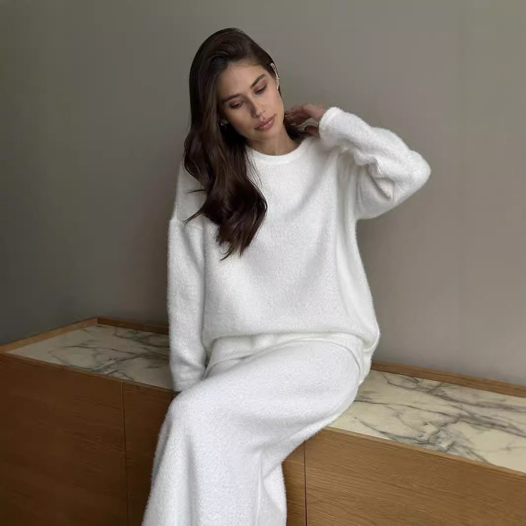 Elegant Soft Thick Round Neck Sweater and Mermaid Skirt Set Womens OL Style Autumn Winter Fashion Wholesale Available