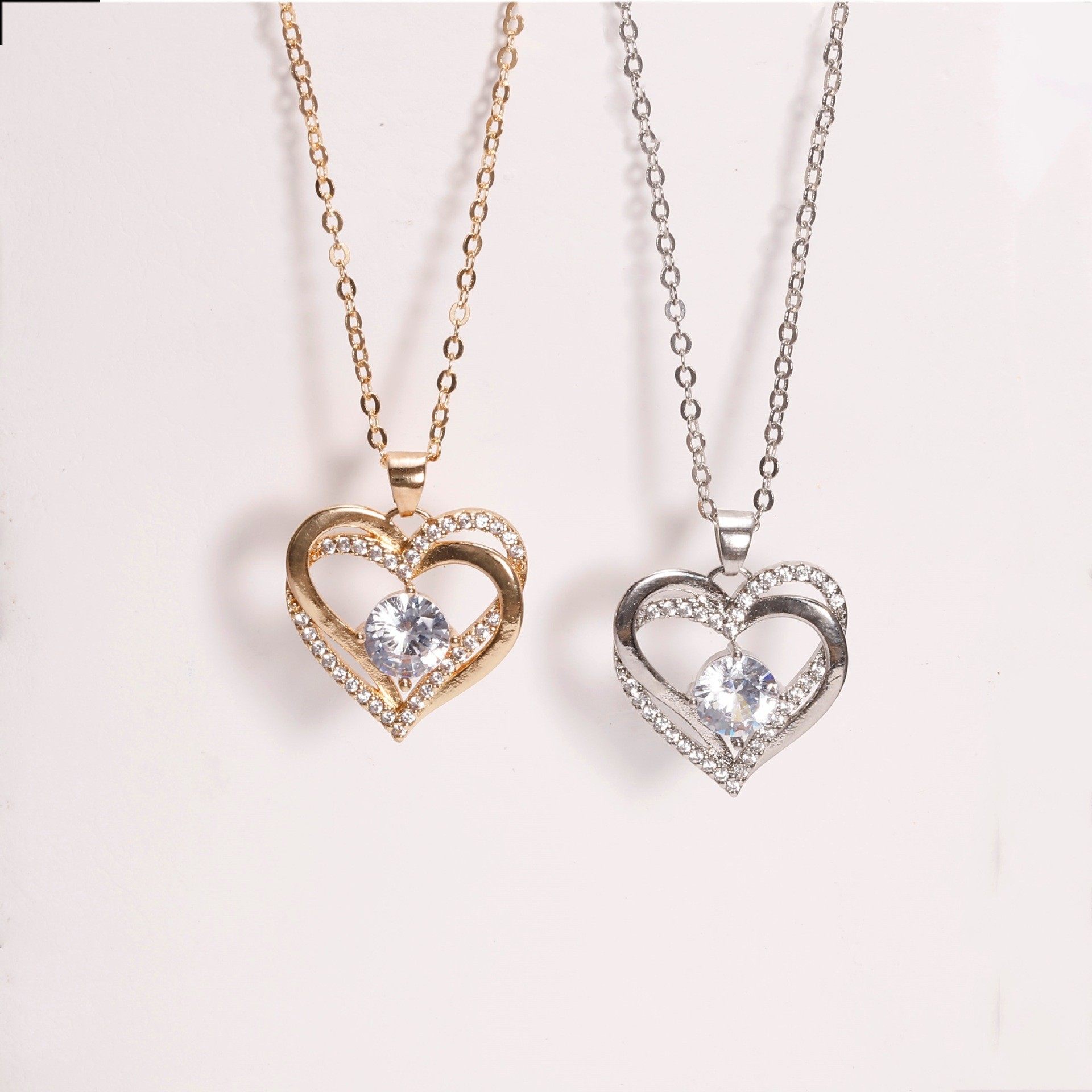 Amazon Cross-border European and American New Pendant Double-layer Necklace Infinite Love-shaped Diamond Eternal Heart Pendant Collarbone