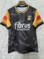 Short sleeves 38
