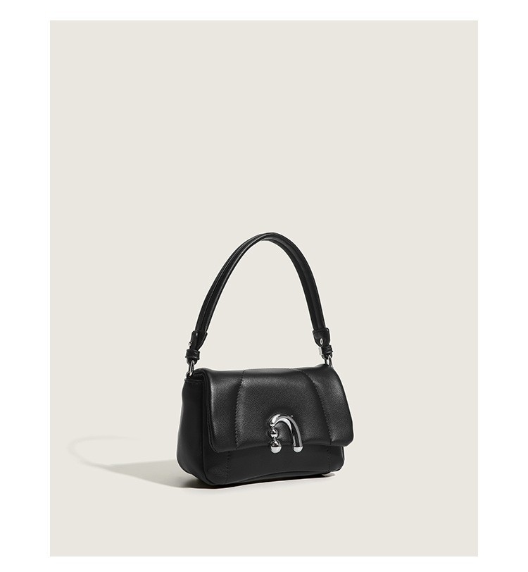 Super Hot High-End Armpit Bag Zhao Lusi's Same Niche Shoulder Bag Quilted Women's Bag Hand-Held Flower Roll Bag 14 O1CN01uJRy7H1DZO1KSyZUr !!2217511990230 0 cib