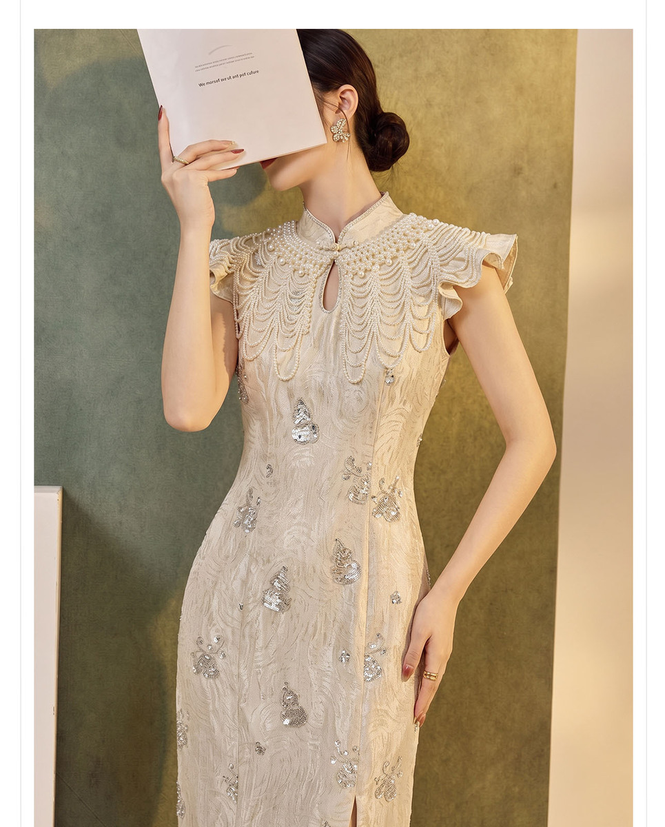 Đầm dài cổ đứng tay ngắn thêu hoa đính cườm ôm dáng — Màu xám mơ