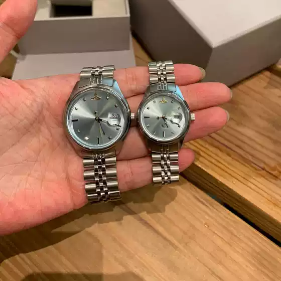 Little Red Riding Book Western Dowager Rose Red Dragon Fruit Crushed Ice Blue Saturn Elegant Fashion Steel Band Quartz Watch Women's Watch