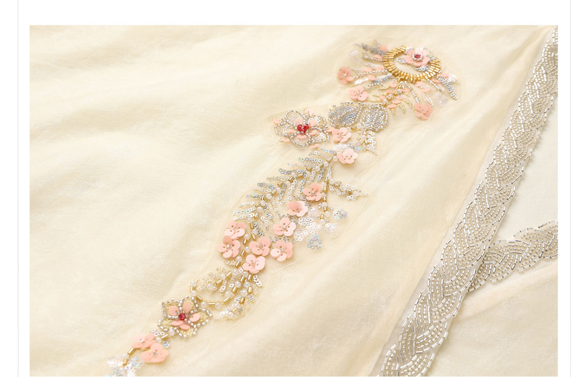 Áo khoác cardigan nữ dáng rộng thêu đính cườm chất liệu tencel phong cách nhẹ nhàng — mơ