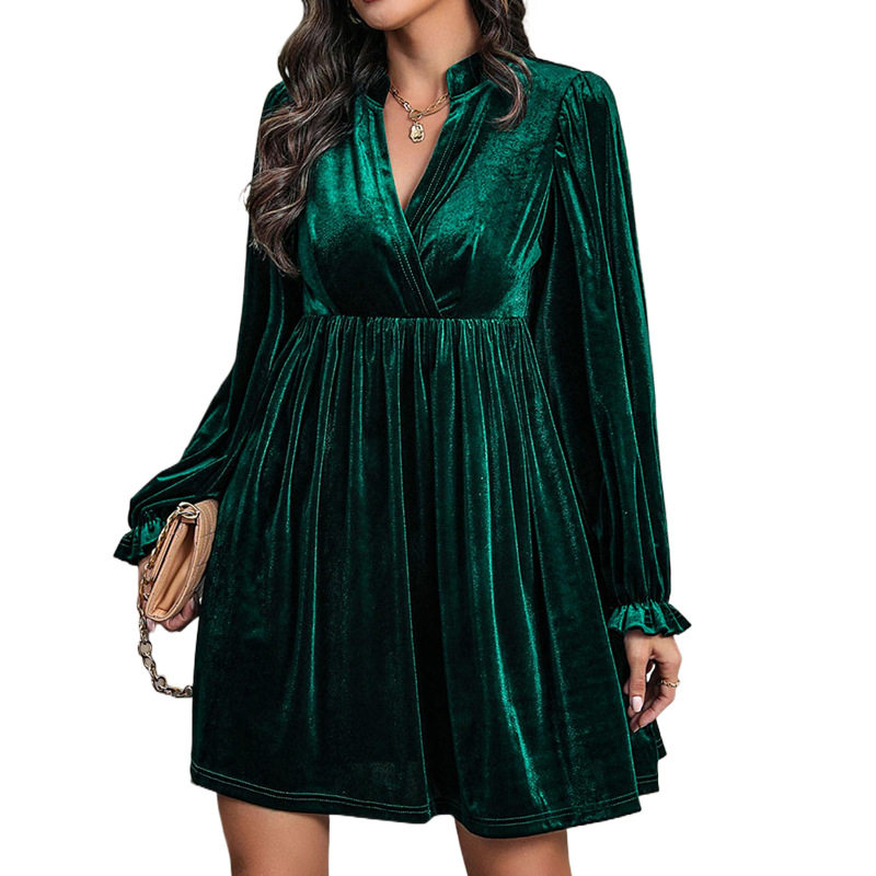 Vintage Style Green Velvet Dress Loose Fit Short Length Autumn Winter Fashion Wholesale Available