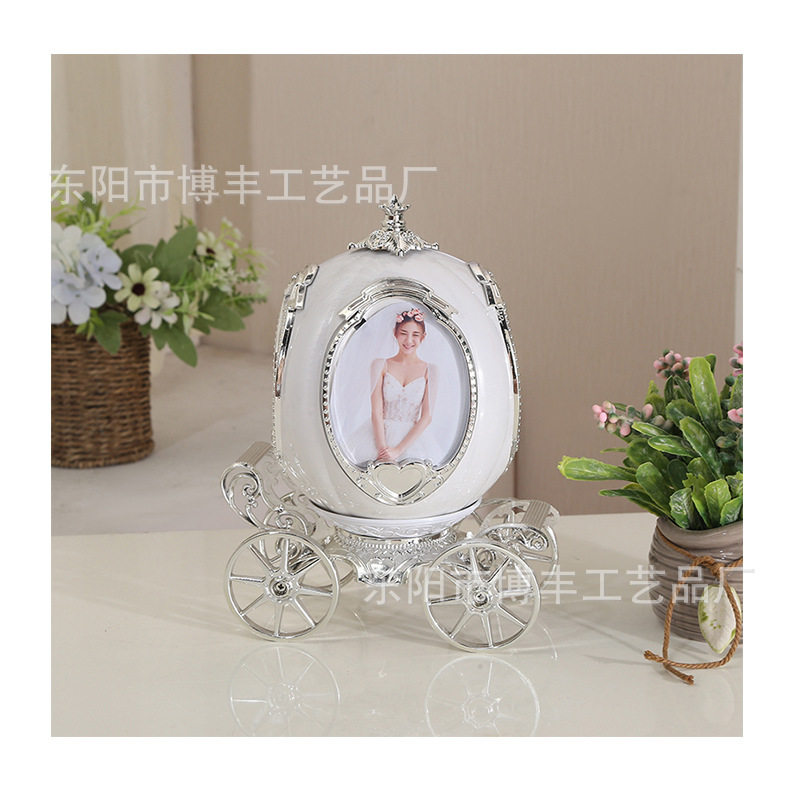Pumpkin Car Photo Studio Photo Frame Fashion Rotating Music Box Royal Carriage Photo Frame Girly Heart Home Furnishings Wholesale