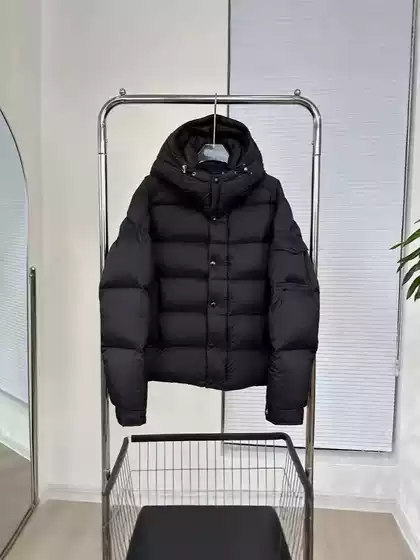 New m's Vezere down Jacket Matte Matte Maya Same Style Short down Jacket